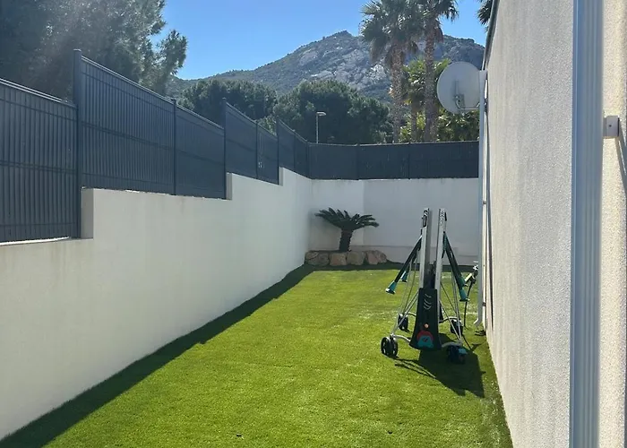 Villa Neuve Avec Piscine 3 Chambres 140 M2